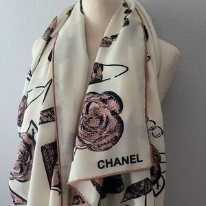 Chanel Cream and Pink Graphic Wrap